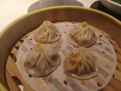 蟹黄小笼包-松鹤楼·非遗·苏帮菜(融科店)