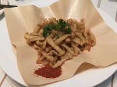 -阿瓦山寨·湘菜现炒·剁椒鱼头王(咸阳总店)