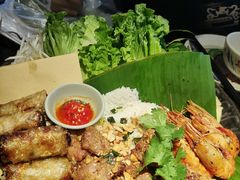 -大头虾越式风味餐厅(光明广场店)