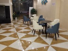 -汀洲酒店(苏州奥体中心地铁站店)