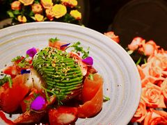 奶酪牛油果三文鱼沙拉-第101座花园餐厅(湖滨88店)