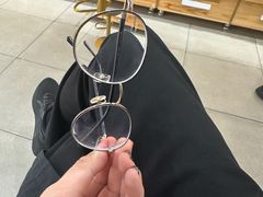 -豪门视光·星趣控·蔡司依视路眼镜代理商(中央大街店)