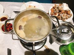 -领鲜活海鲜榴莲自助火锅(东门店)