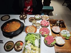-贵府酸汤牛肉火锅·贵州老字号(飞山街店)