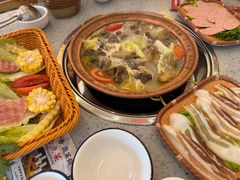 -阿婆情腊排骨火锅(金虹路店)