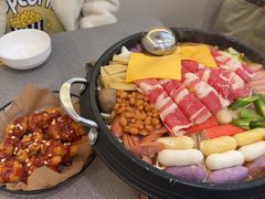 -豚妈妈汤饭·部队锅(南京东路店)