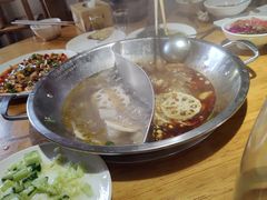 -大众跷脚牛肉馆·非遗传承单位(峨眉山店)