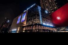 eleven club(沈营大街店)-"老年组蹦迪的模式就是眼巴巴看着年轻人