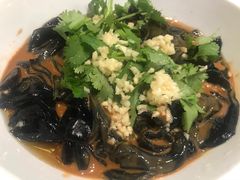 麻酱黑拉皮-诺敏塔拉奶茶-布里亚特包子-手把肉(锦都会店)