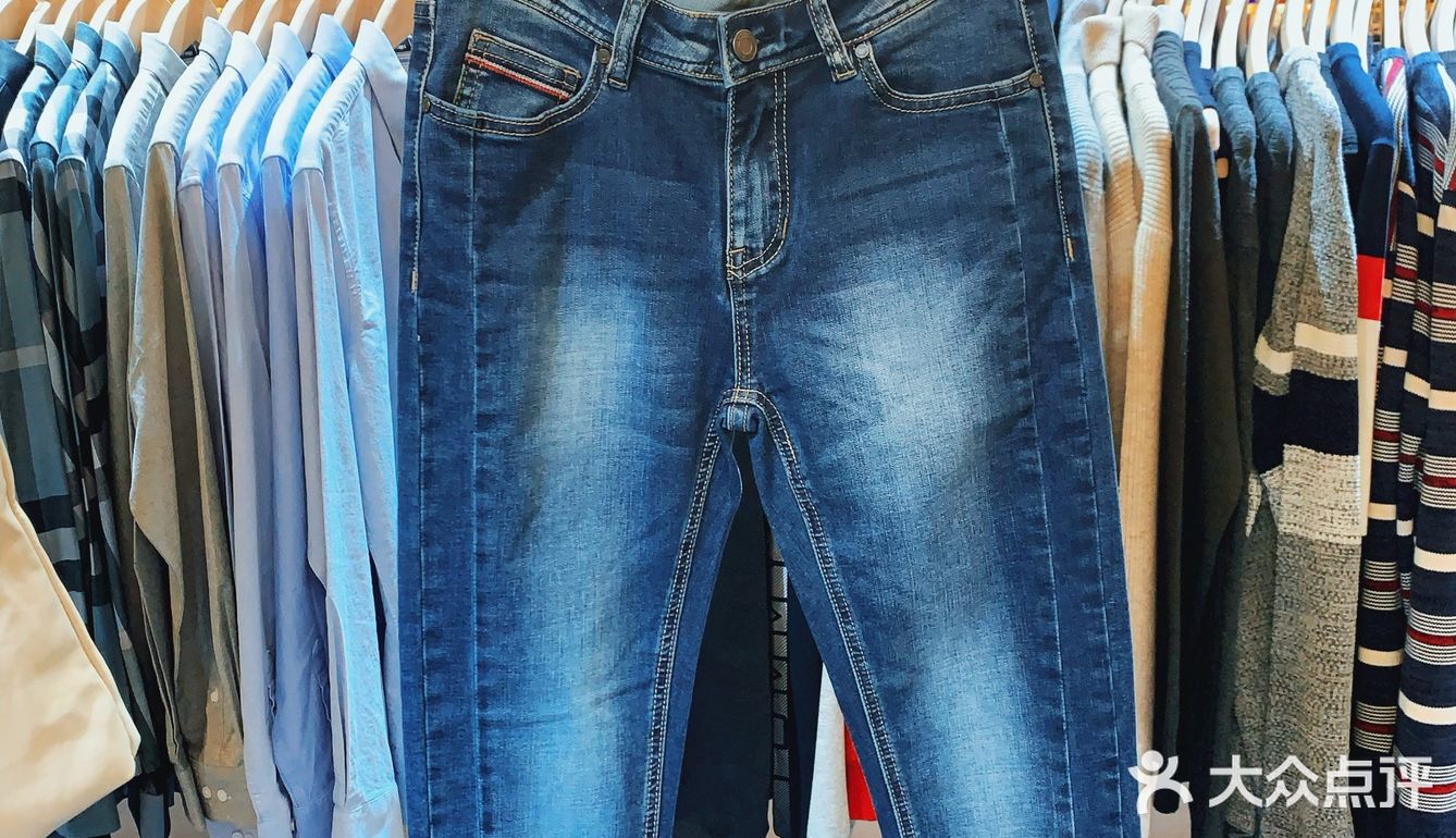 TOMMY 全场一折99元起，买件红色毛衫欢喜过春节