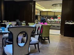 -天津京基皇冠假日酒店