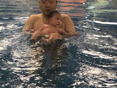 -蓝旗亲子游泳(范湖万达广场店)