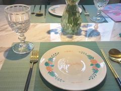 餐具摆设-蜜桃花开·中西融合菜E&W(南长街店)