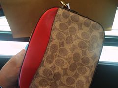 -COACH蔻驰(赛特奥特莱斯店)