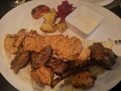-Efes Turkish & Mediterranean Cuisine 艾菲斯餐厅(陆家嘴店)