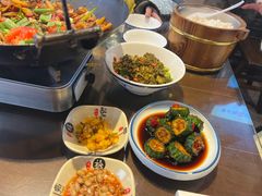 -富正毅三下锅·湘西韵味(天门山索道店)