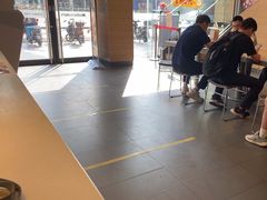 -麦当劳(七宝乐购店)