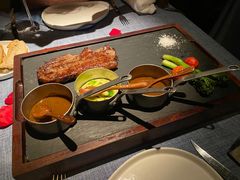 -弦月窗LUNETTE BY AMANDA(复兴路店)