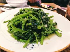 -爱啤精酿·民谣酒馆(滨江店)