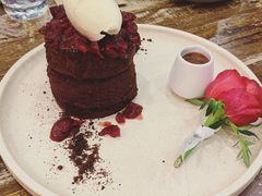 -FLOVIE FLORIST CAFE