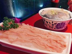 -二荆条·蜀鲜汇城市森林火锅