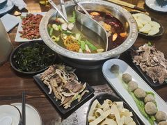 -乡土黄·鲜牛肉火锅·小龙虾(兴业街店)