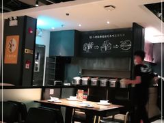 大堂-太二酸菜鱼(海口友谊广场店)