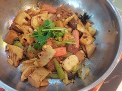 -川山城麻辣香锅(鼎汇美食城店)