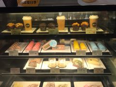 面包甜点陈列柜-麦当劳(四川北路店)