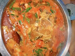 -野山舂·贵州现舂酸汤火锅(鸿通城店)