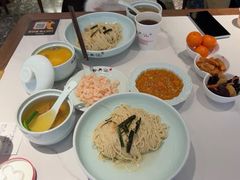 -裕兴记•蟹黄面馆(人民广场店)