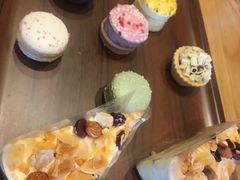 -星巴克臻选(华堂·新辰汇店)