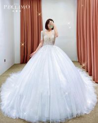 -派丽莫Pellimo原创设计婚纱品牌