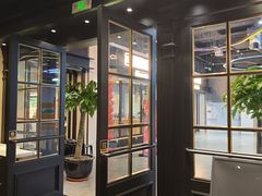 -川骄海鲜自助(王府井奥莱UP TOWN店原世界之花店)