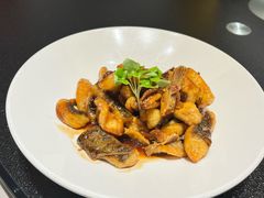 -浦東饭店(育才街怀特国际商城店)