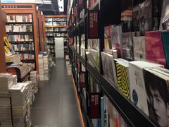-西西弗书店&矢量咖啡(壹方购物中心店)