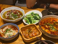 -十三式重庆江湖菜(金茂览秀城店)