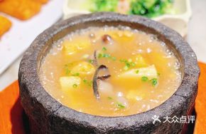 Stone Pot Sea Cucumber with Tofu