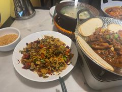 -小菜园新徽菜(镇江丹阳吾悦店)