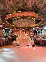 -花嫁丽舍婚礼殿堂(世博江景店)