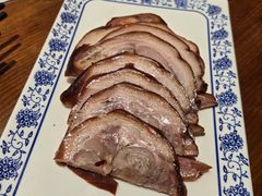-老天桥酱肉烧饼夹肘子(天桥店)