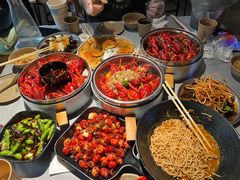 -巴厘龙虾·榜首油焖大虾(音乐学院·沿江酒馆店)