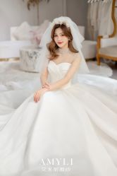 -艾米丽婚纱礼服
