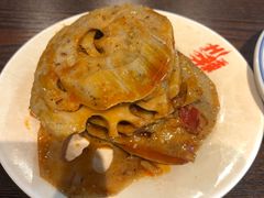 -爆炸头阿姨小四川正宗川味小吃(无任何分店)