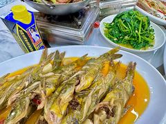 -丹水桥地锅鱼·翘嘴鲌·地方特色全鱼宴(丹江口大坝店)