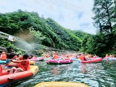 -安吉龙王山峡谷漂流
