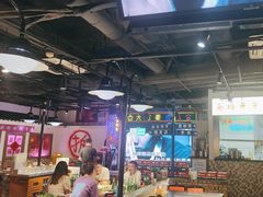 -马路牙子烧烤音乐酒馆(望京店)