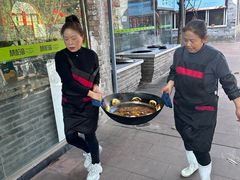 -楠柏弯休闲山庄(梨花溪店)