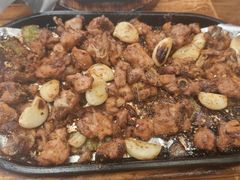 -老东镇啤酒屋海鲜加工·蒸汽海鲜·海鲜烧烤(台东店)