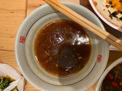 -呼啦面馆·头牌豌杂面(建新东路店)